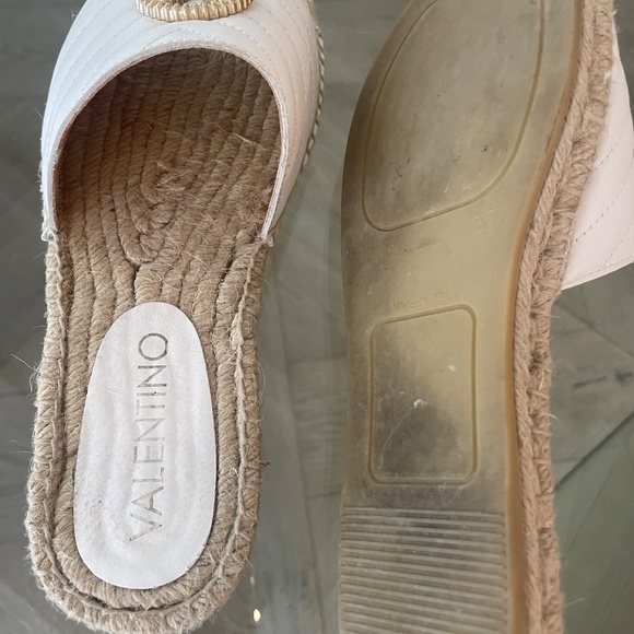 VALENTINO BY MARIO VALENTINO CLAVEL LEATHER SANDAL - Picture 2 of 5